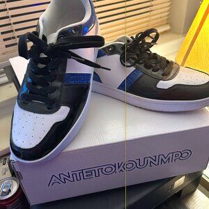 GUESS men's Peazy shoes Patent Leather Blue and White Size 9 1/2